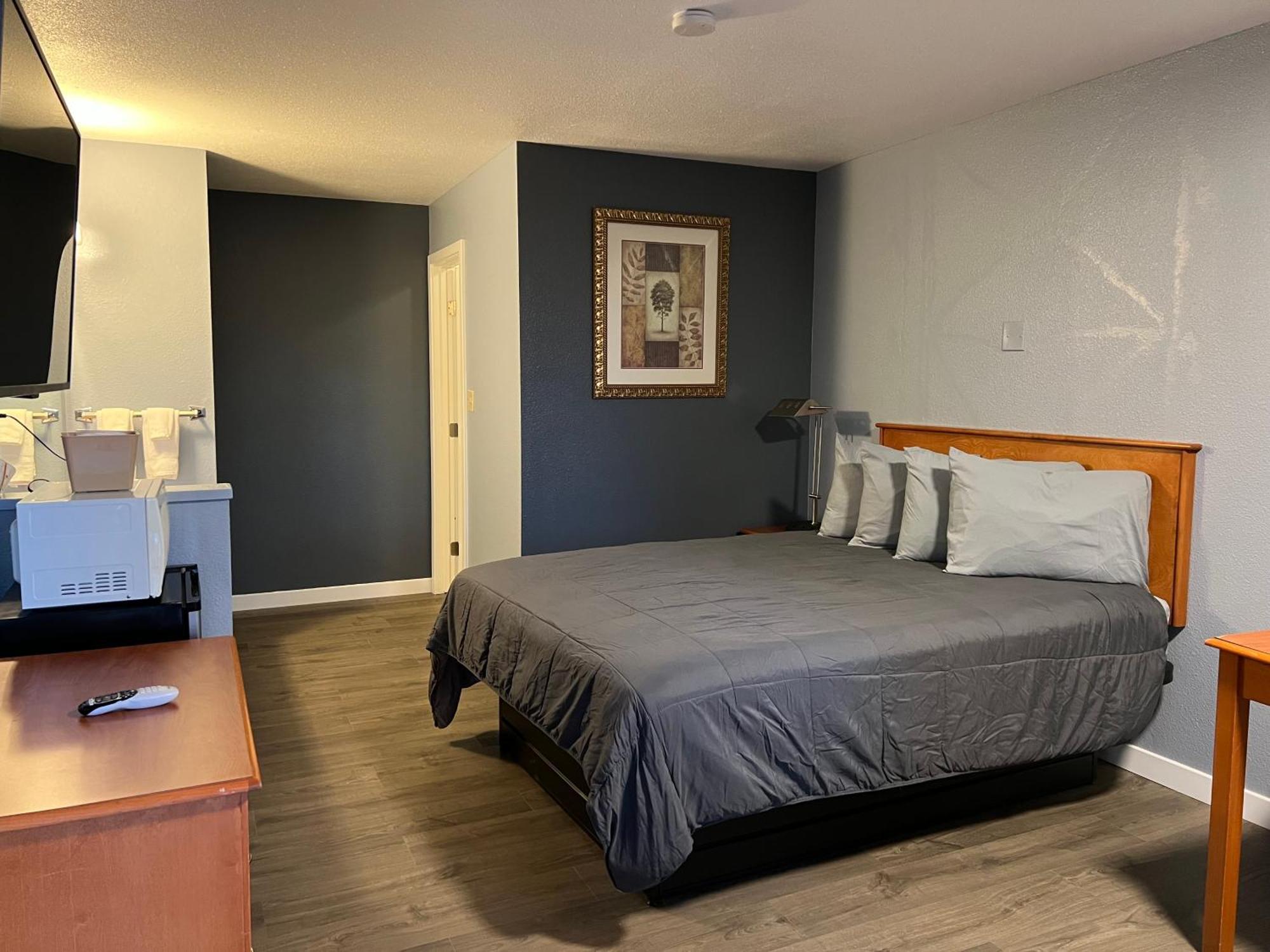 פאלון Budget Inn מראה חיצוני תמונה